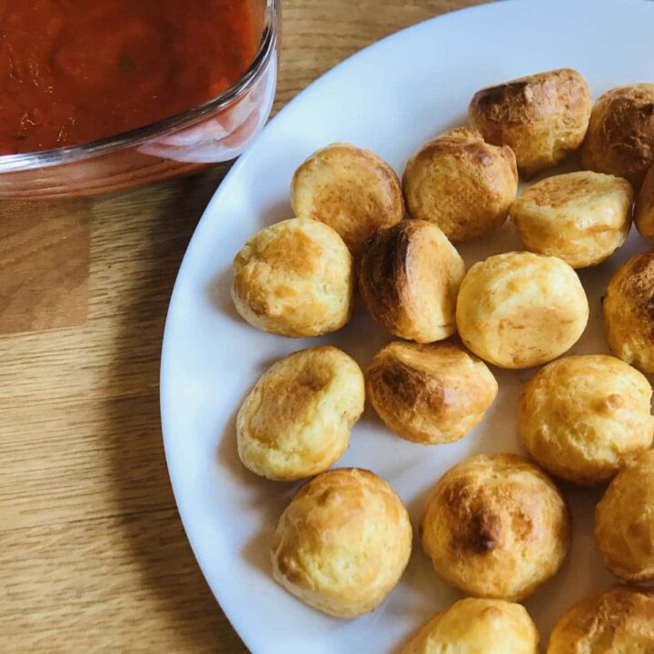 baked cheese puffs with dipping sauce