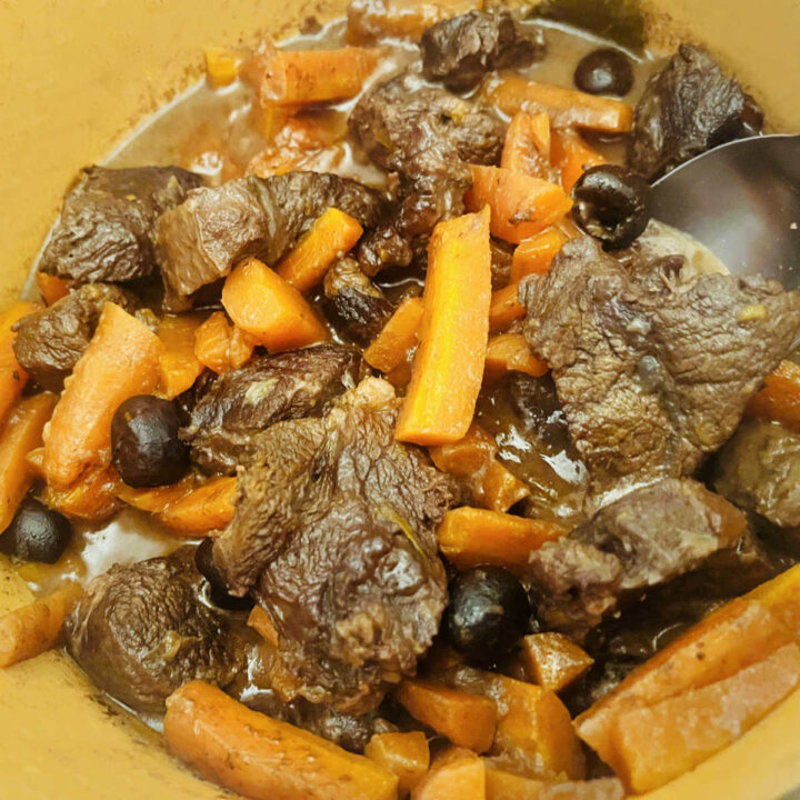 beef stew with carrots and olives