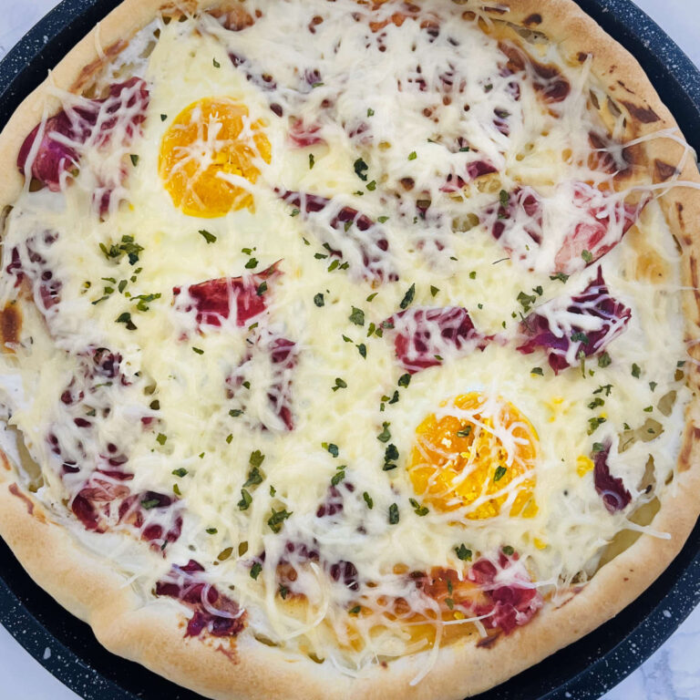 Easy Ham and egg pizza