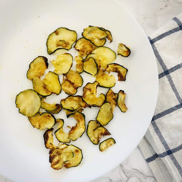 Air fryer zucchini (courgette) chips 1