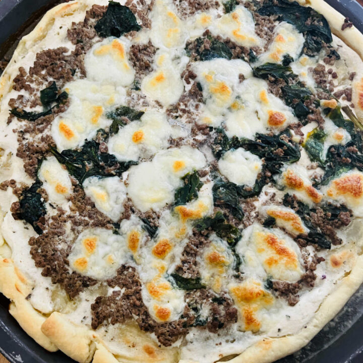 beef and spinach pizza