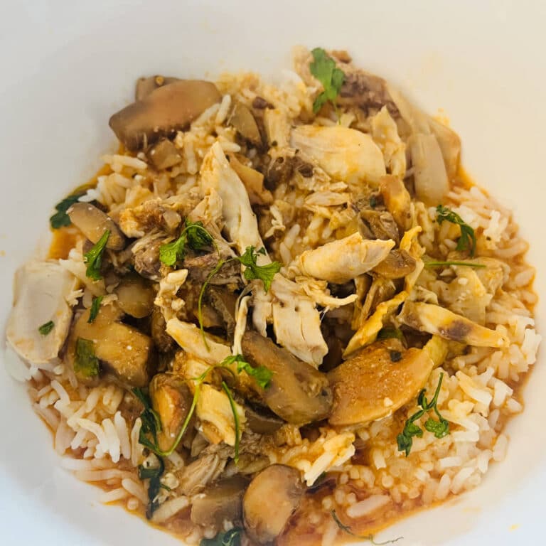 Instant pot Chicken and mushroom coconut curry