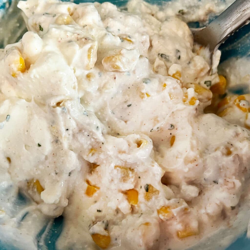 Sour cream and corn sauce