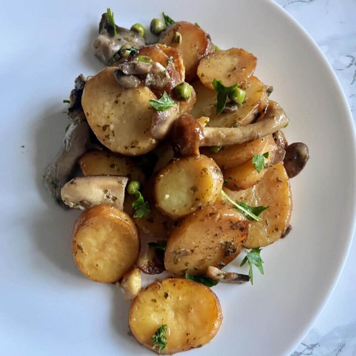 salardaise potatoes with mushrooms and peas
