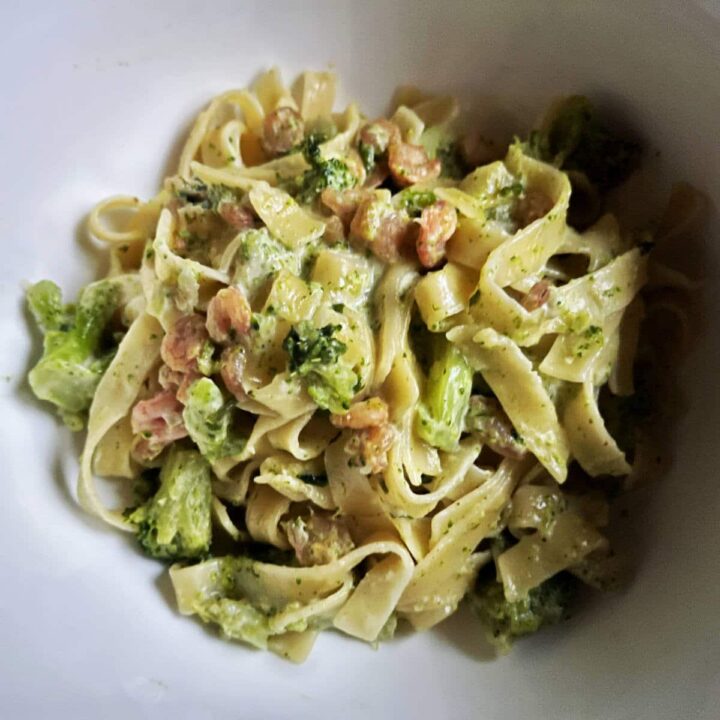 shrimp and broccoli pasta