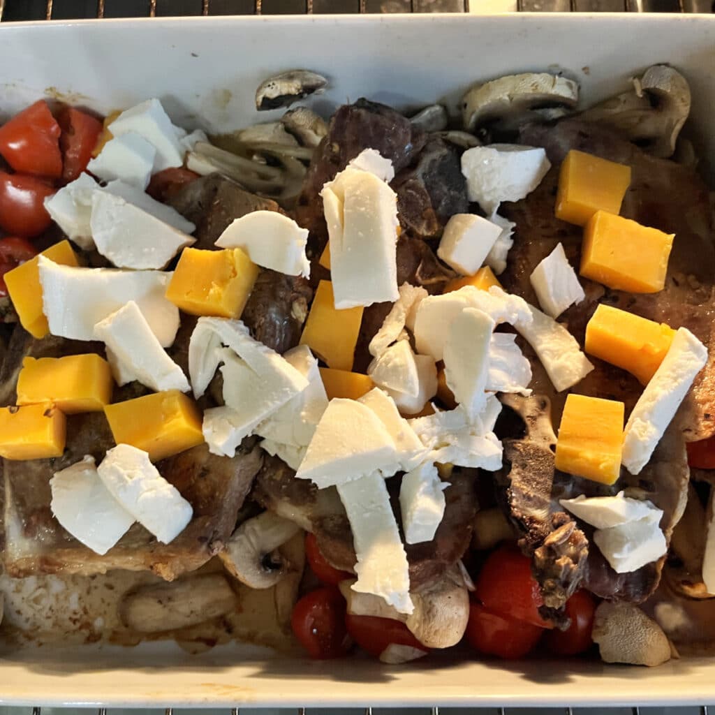 Pork chops with cheese, caprese-style 14 Pork chops with cheese, caprese-style 3