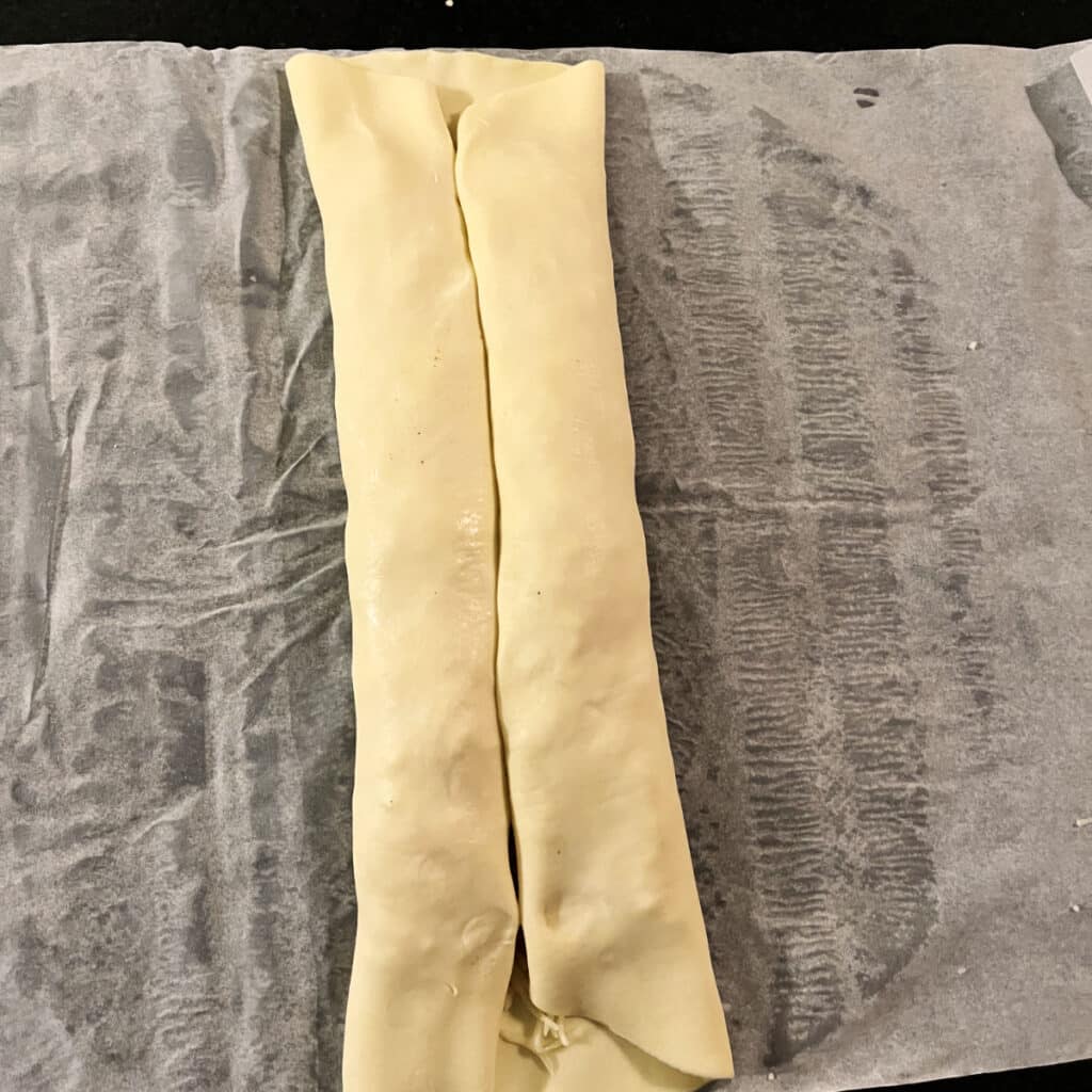 Air fryer puff pastry ham and cheese rolls 17 Air fryer puff pastry ham and cheese rolls 5